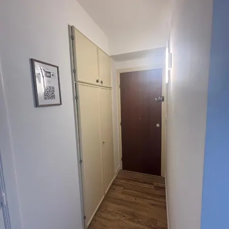 Lägenhet La *